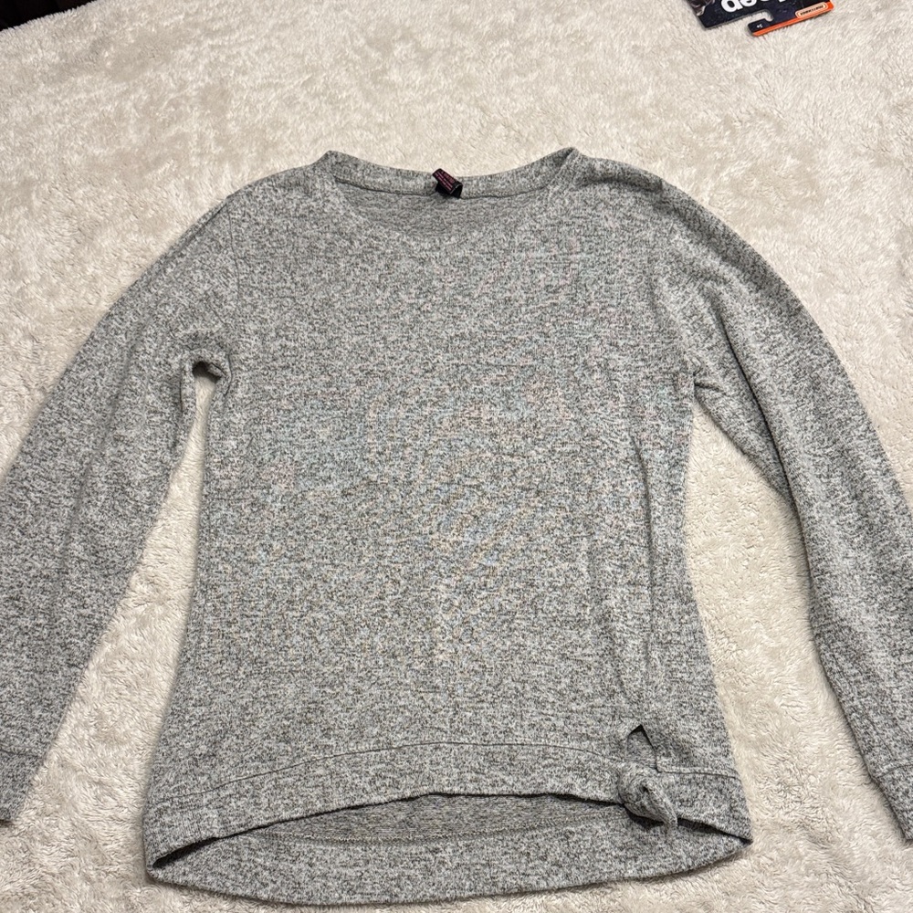 14/16 heathered sweater